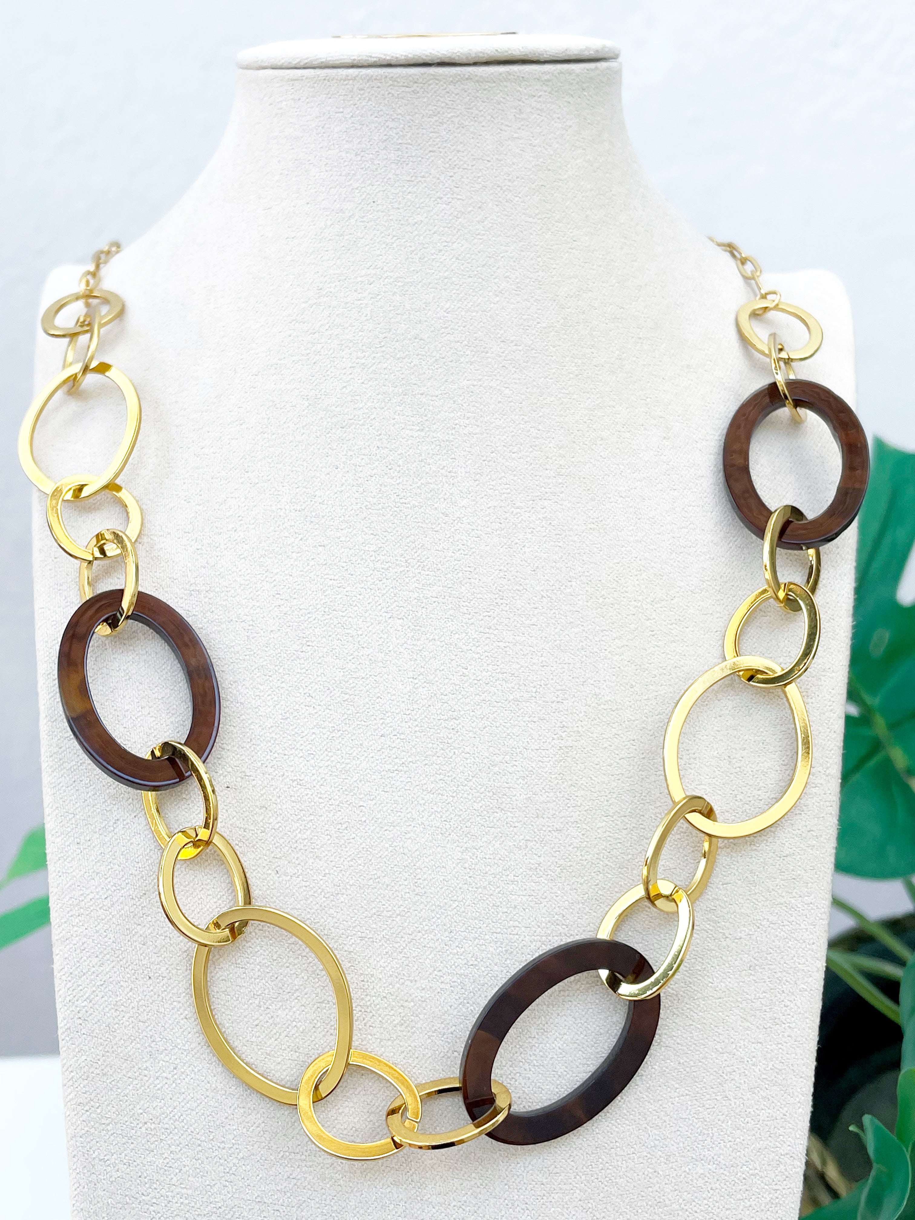 Eslabones y nácar marrón