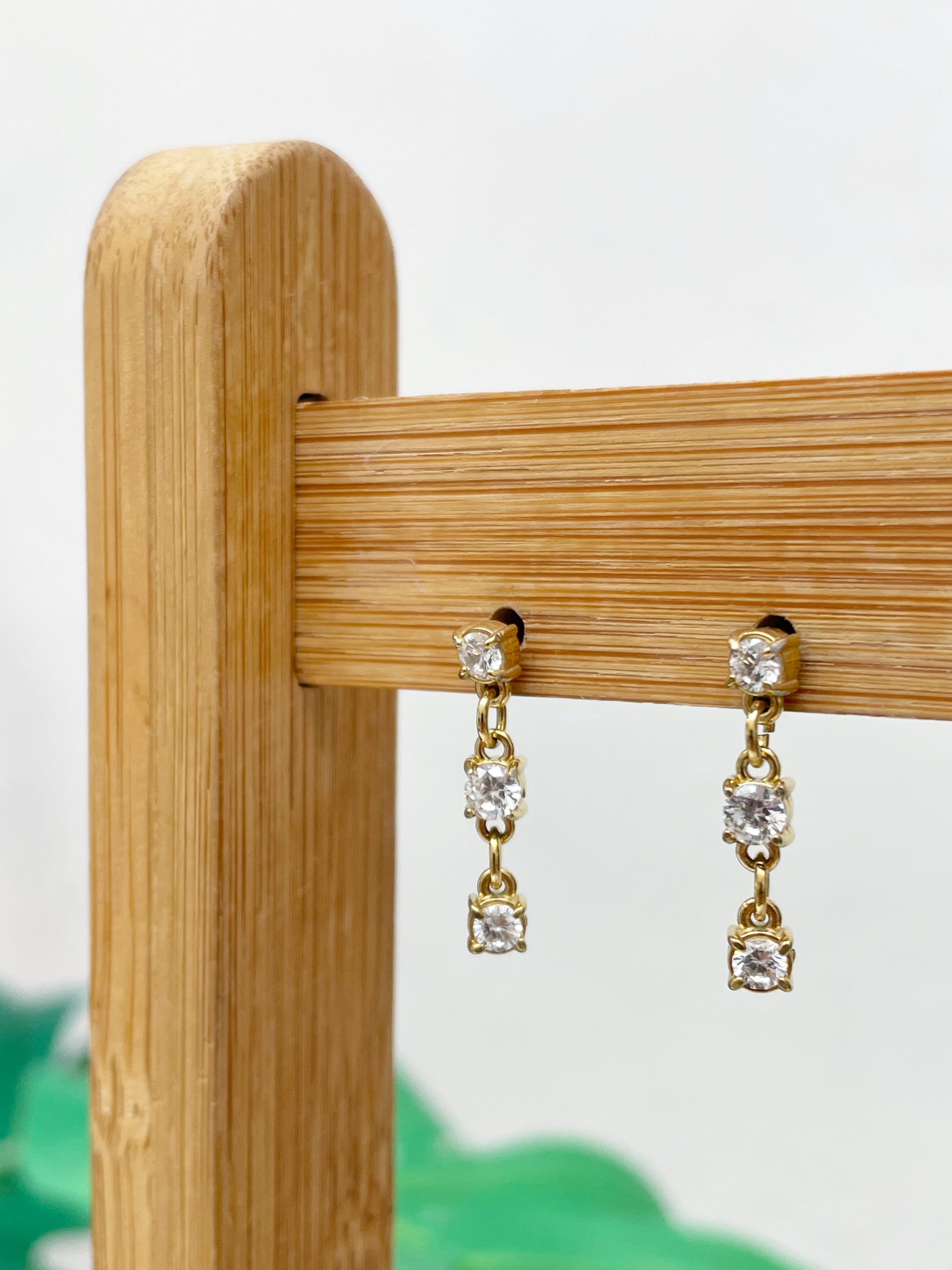 Tres circonitas (par)