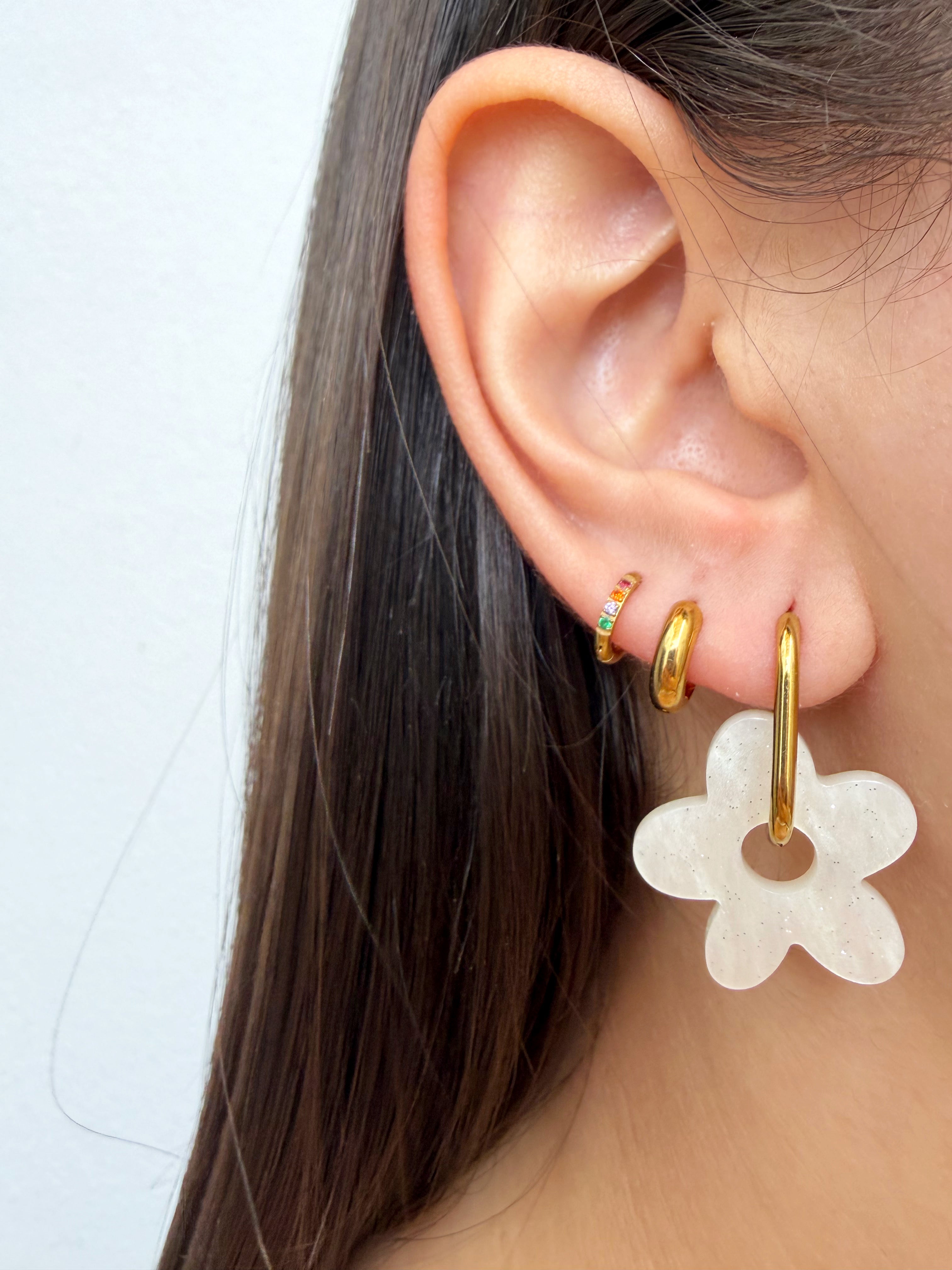 Flor nácar blanca (par)