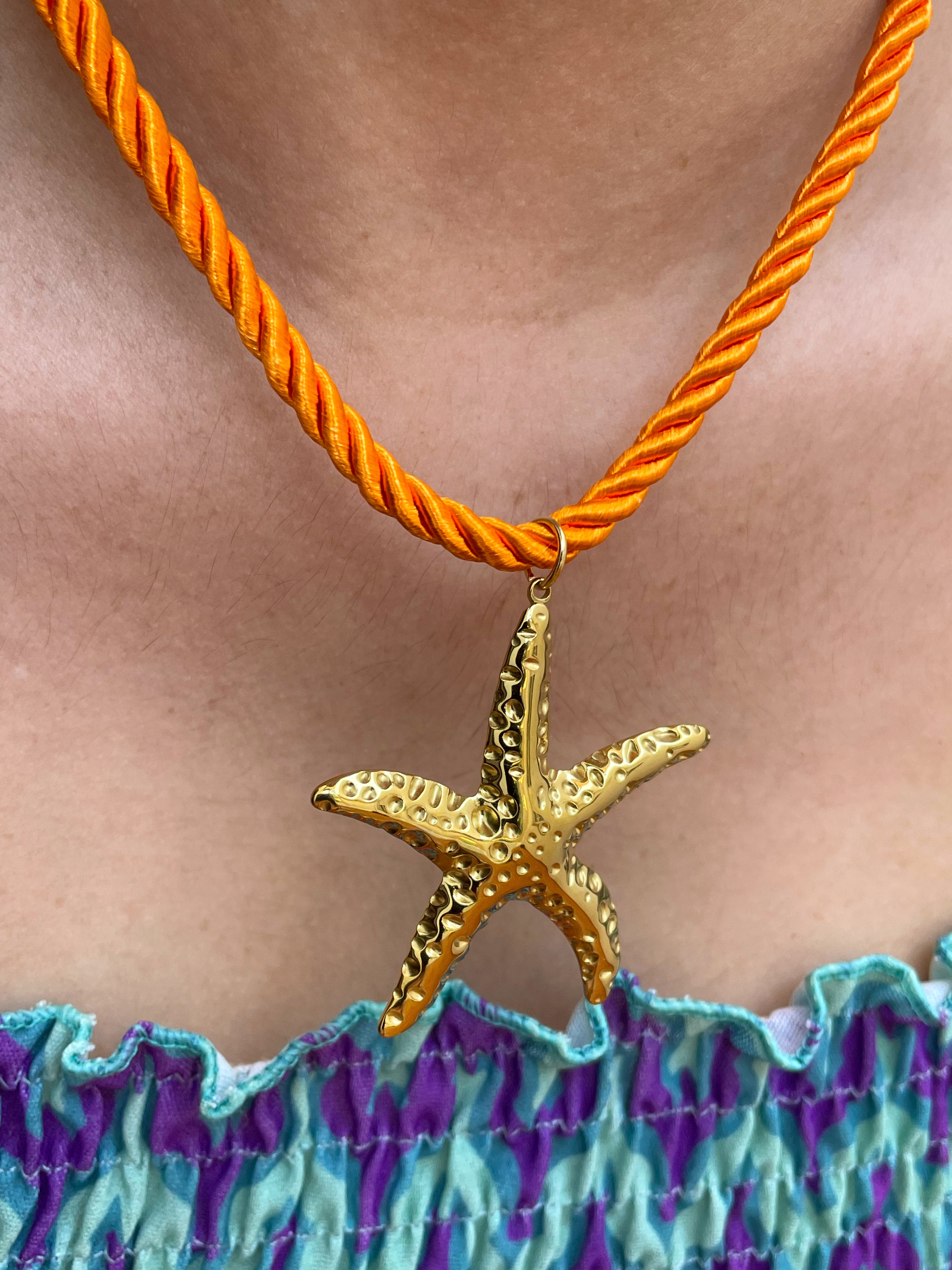 Estrella de mar naranja