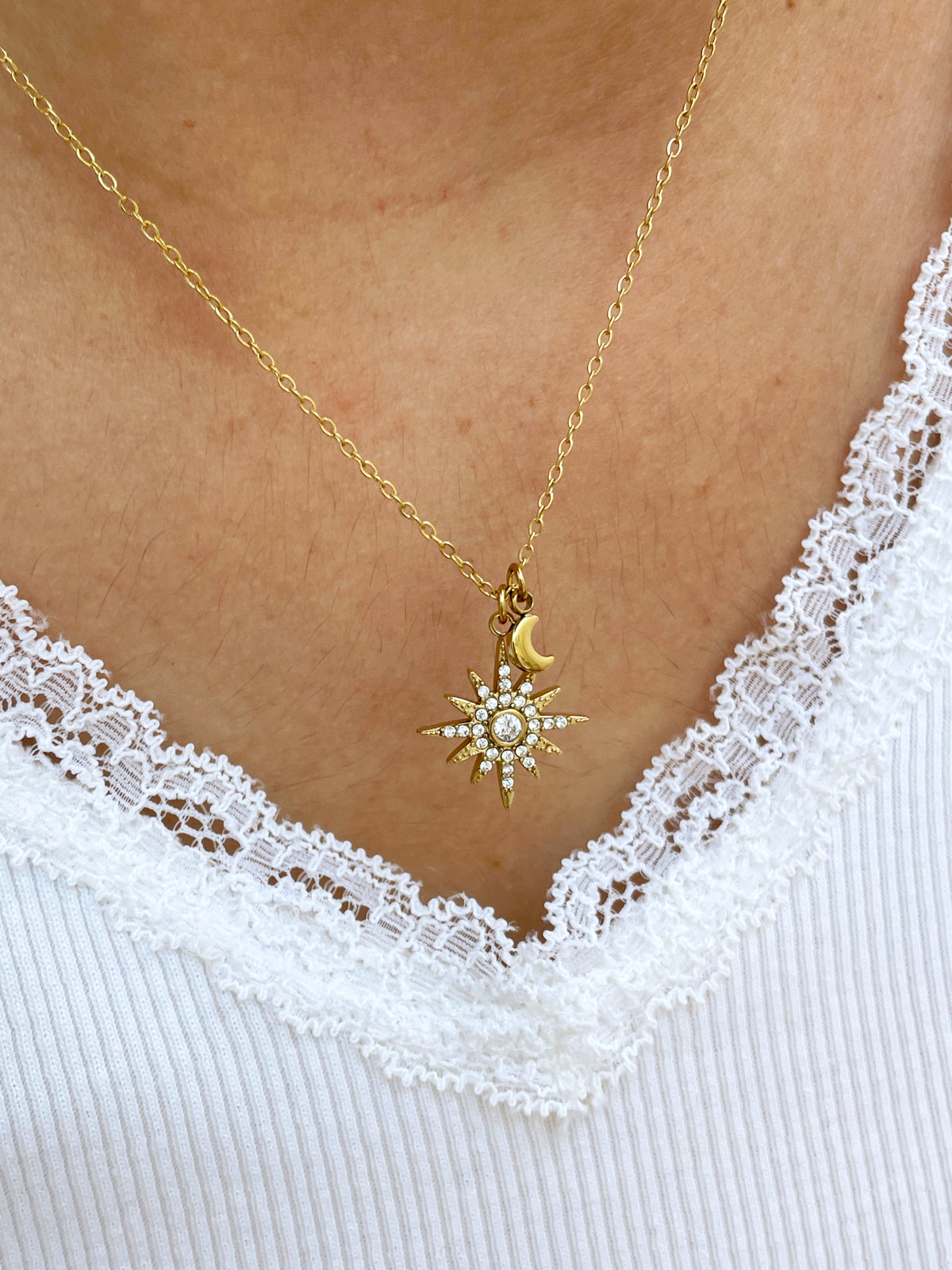 Estrella polar y lunita