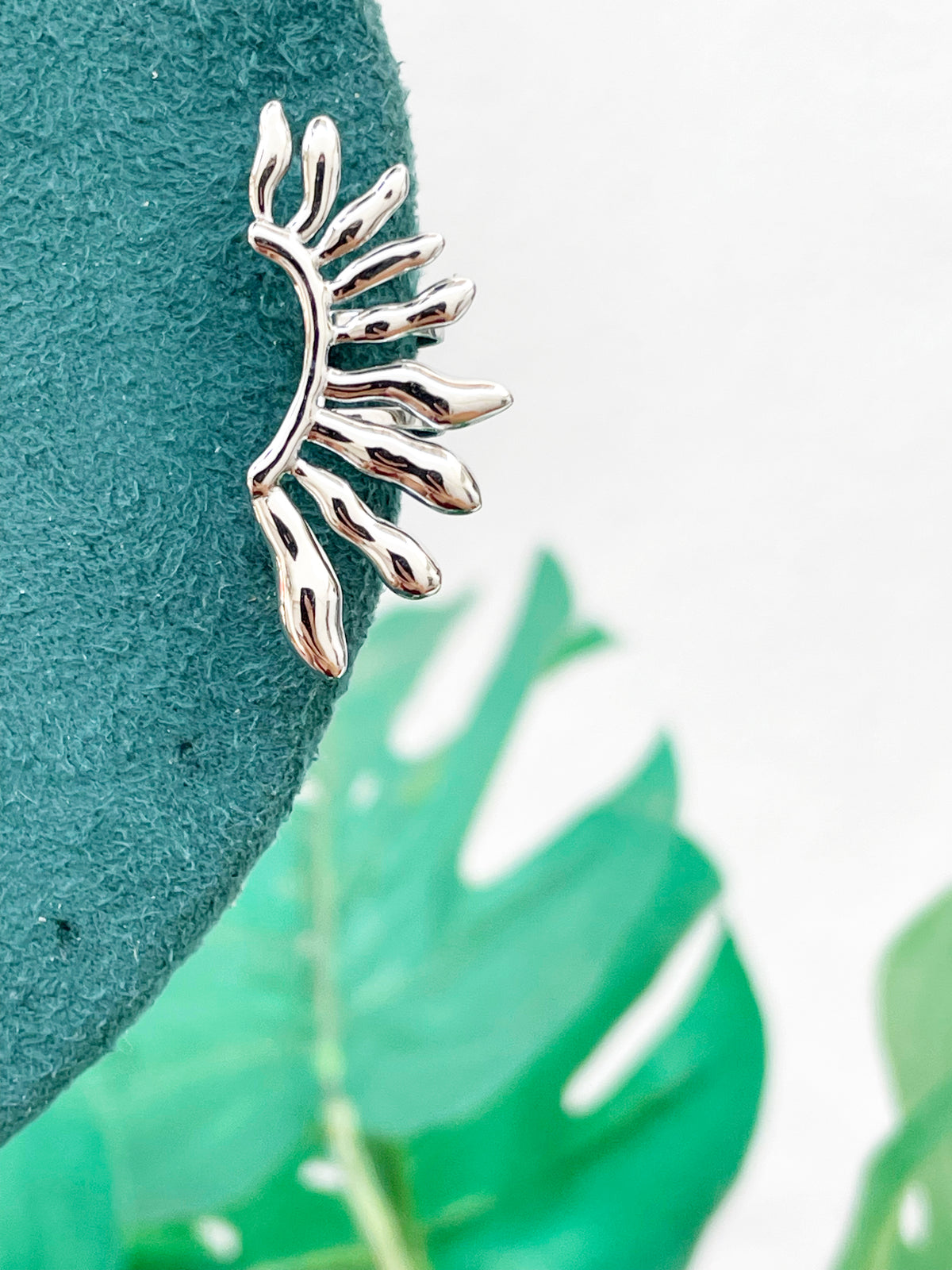 Earcuff medio sol plata